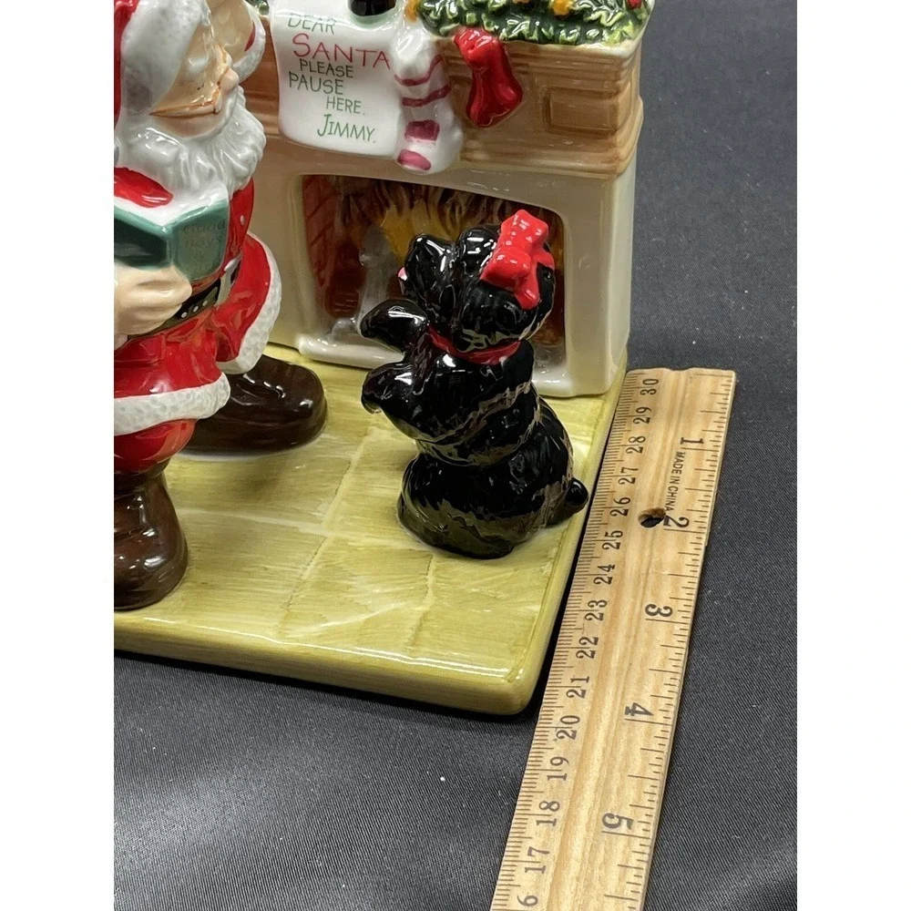 Coca Cola Salt/Pepper Shakers Santa & Dog Collectible Christmas Decor 2002